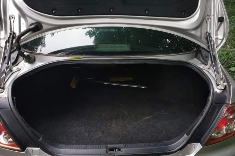 Used Toyota Reiz 2007 2.5V Super Sport Edition Trunk