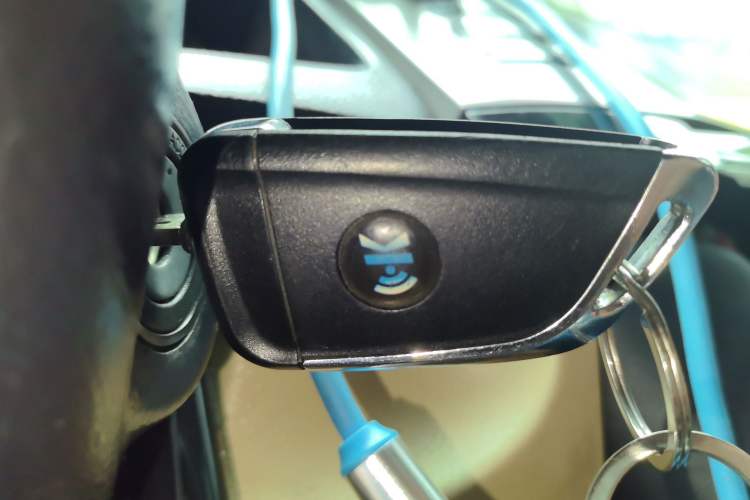 Used Toyota Reiz 2007 2.5S with Sunroof Vehicle Key