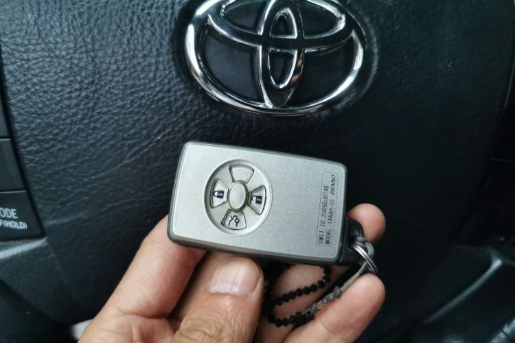 Used Toyota Reiz 2007 2.5V Super Sport Edition Vehicle Key