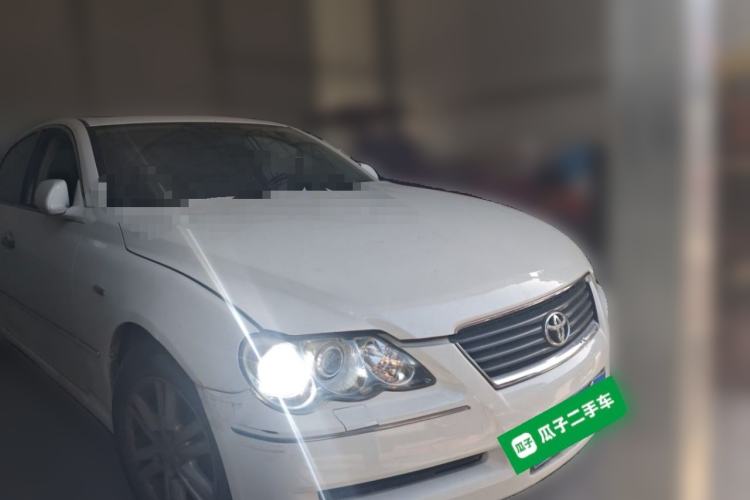Used Toyota Reiz 2007 2.5S Front Right 45 Deg