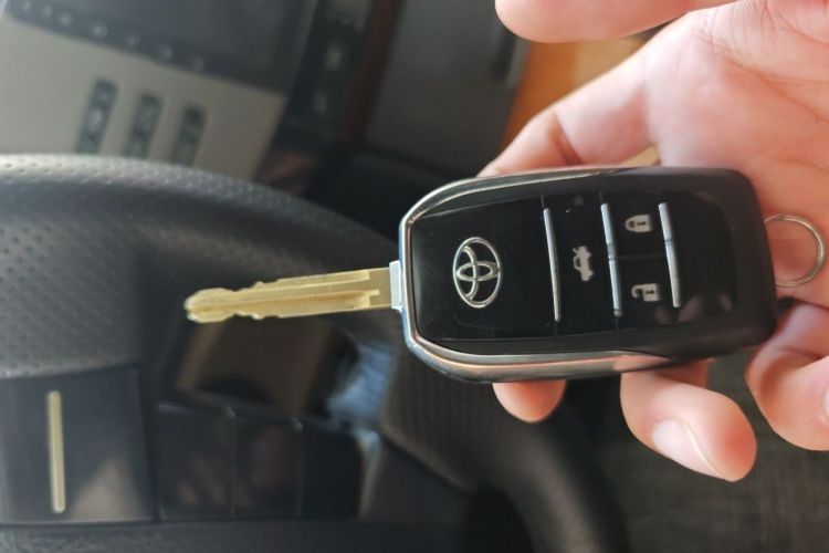 Used Toyota Reiz 2007 2.5S Vehicle Key