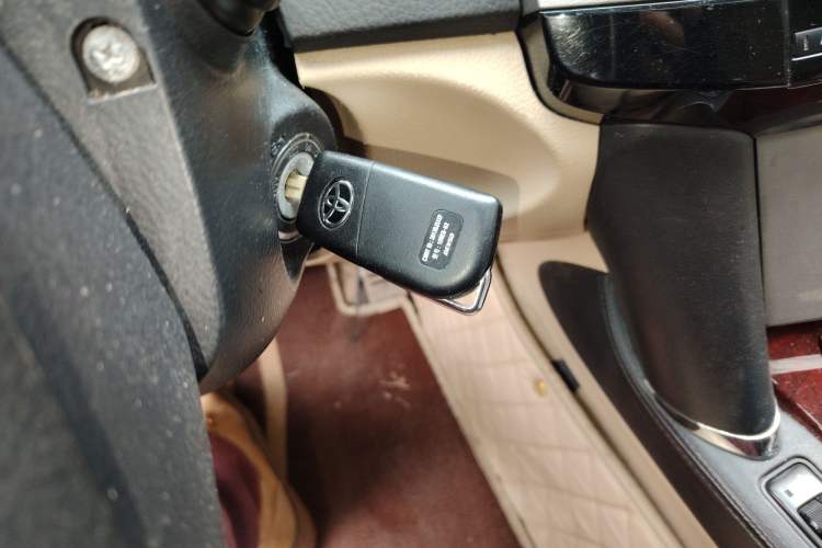 Used Toyota Reiz 2007 2.5S Leather Sunroof Version Vehicle Key