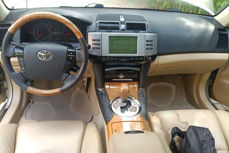 Used Toyota Reiz 2007 2.5S Leather Sunroof Version Center Console
