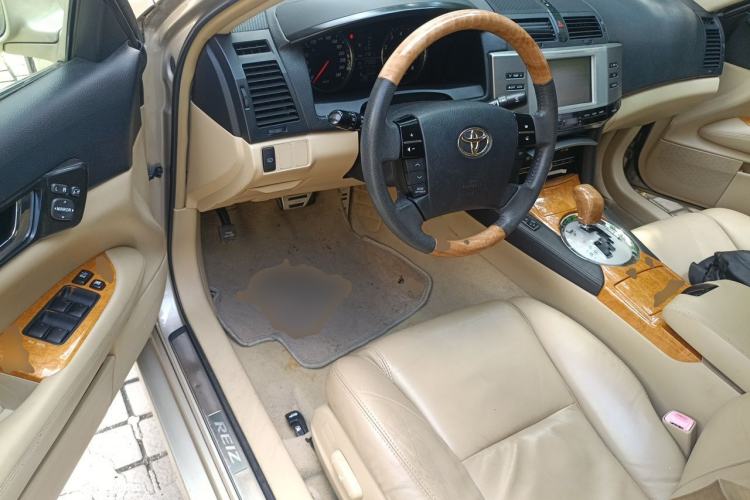 Used Toyota Reiz 2007 2.5S Leather Sunroof Version Driver Seat