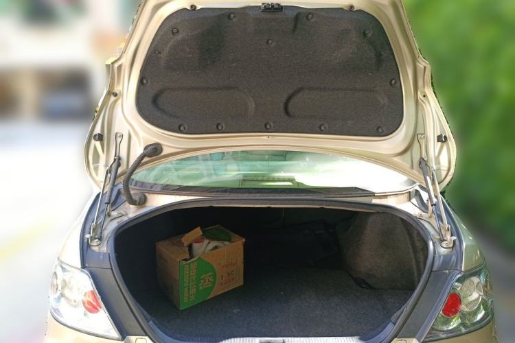 Used Toyota Reiz 2007 2.5S Leather Sunroof Version Trunk