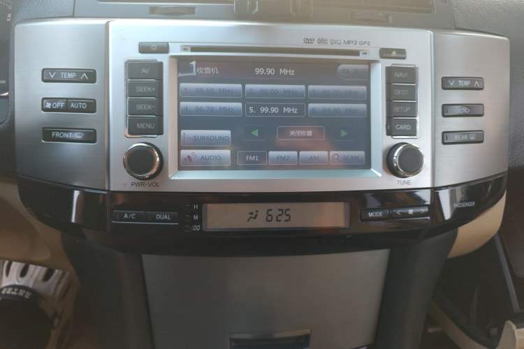 Used Toyota Reiz 2008 2.5S Special Commemorative Edition Audio And AC Panel