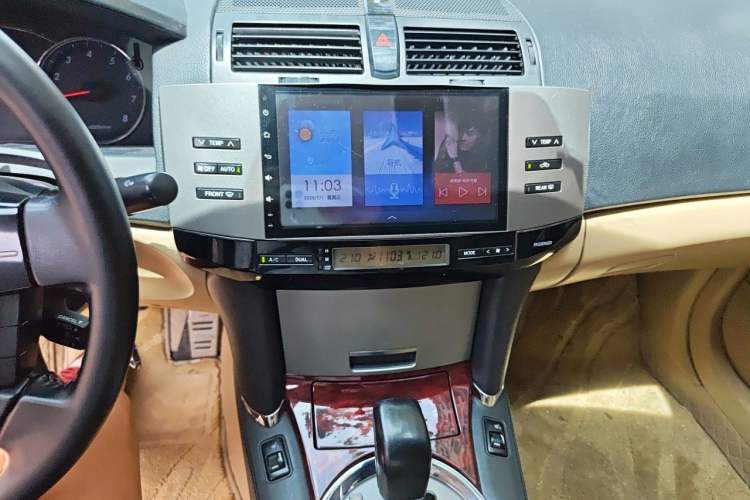 Used Toyota Reiz 2008 2.5S Special Commemorative Edition Audio And AC Panel