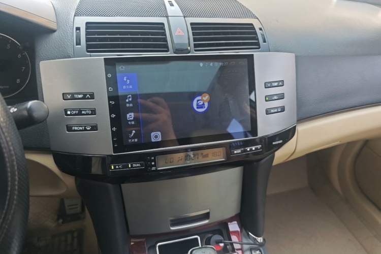Used Toyota Reiz 2008 2.5S Special Commemorative Edition Audio And AC Panel
