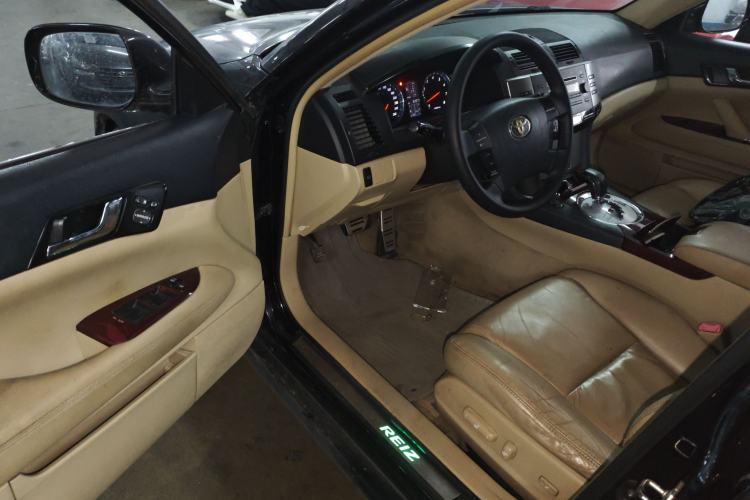 Used Toyota Reiz 2008 2.5S Special Commemorative Edition Driver Seat