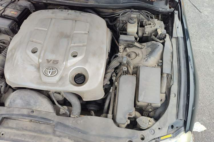 Used Toyota Reiz 2008 2.5S Special Commemorative Edition Engine Bay Left