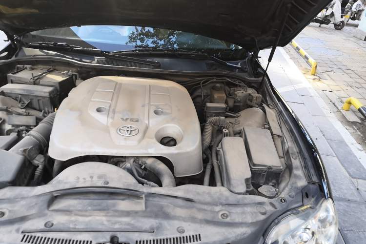 Used Toyota Reiz 2008 2.5S Special Commemorative Edition Engine Bay Left