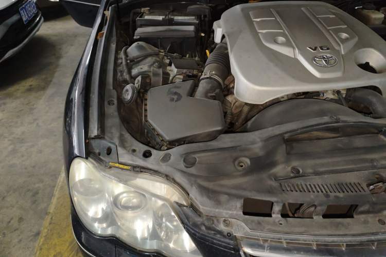 Used Toyota Reiz 2008 2.5S Special Commemorative Edition Engine Bay Right