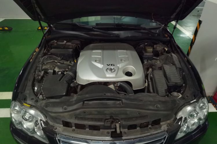 Used Toyota Reiz 2008 2.5S Special Commemorative Edition Engine Bay