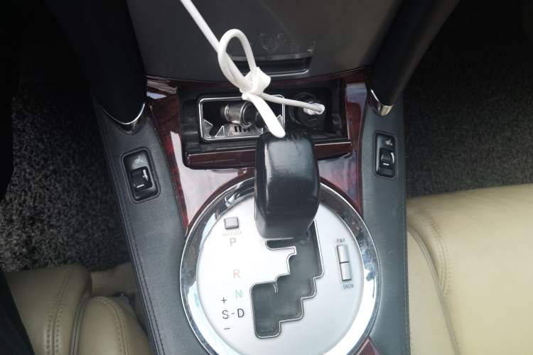 Used Toyota Reiz 2008 2.5S Special Commemorative Edition Gear Lever
