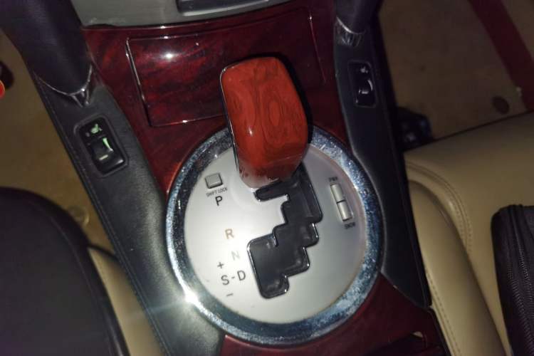 Used Toyota Reiz 2008 2.5S Special Commemorative Edition Gear Lever