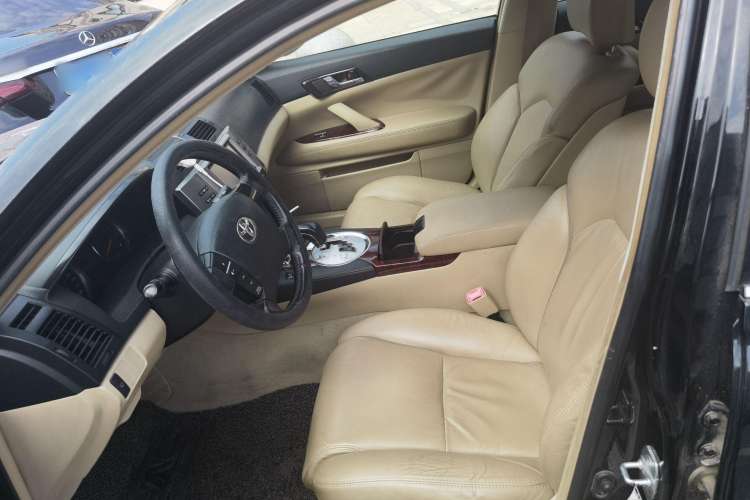 Used Toyota Reiz 2008 2.5S Special Commemorative Edition Left Front Seat