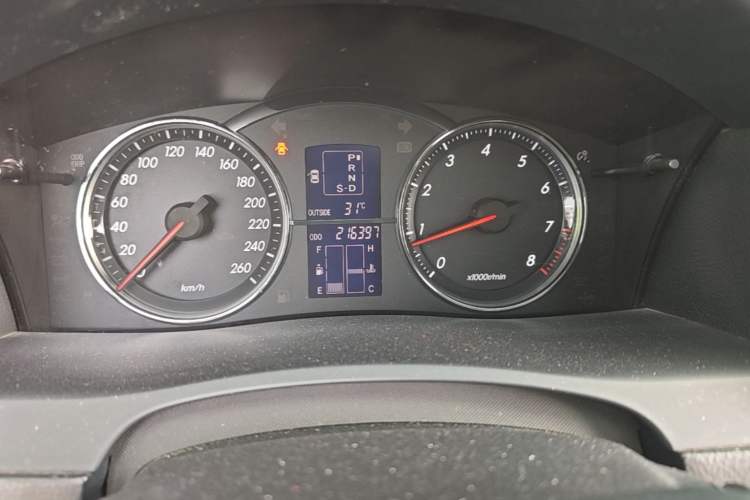 Used Toyota Reiz 2008 2.5S Special Navigation Edition Odometer Close Up
