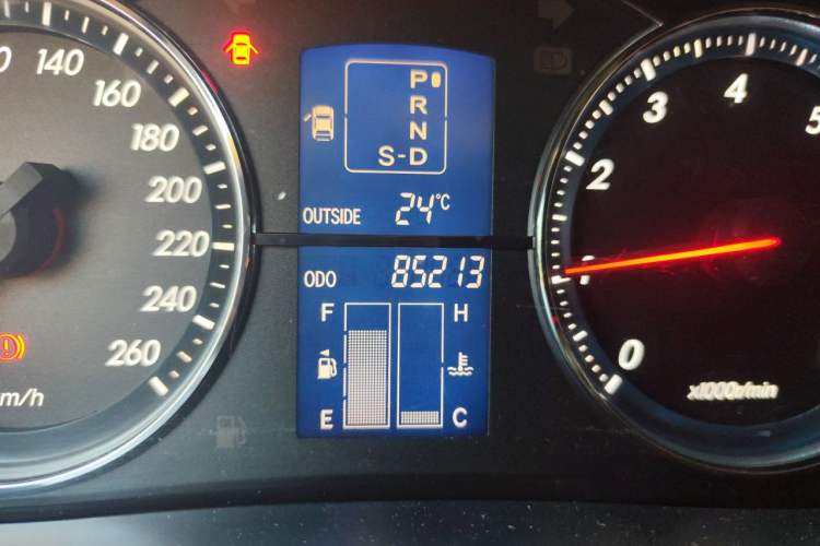 Used Toyota Reiz 2008 2.5S Special Commemorative Edition Odometer Close Up