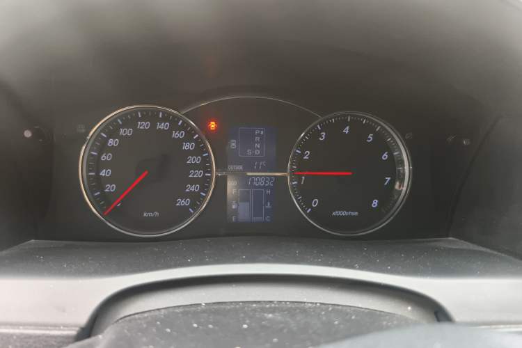Used Toyota Reiz 2008 2.5S Special Commemorative Edition Odometer Close Up