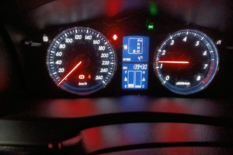 Used Toyota Reiz 2008 2.5S Special Commemorative Edition Odometer Close Up