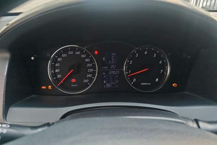 Used Toyota Reiz 2008 2.5S Special Commemorative Edition Odometer Close Up