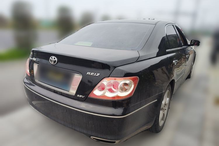 Used Toyota Reiz 2008 2.5S Special Commemorative Edition Rear Right 45 Deg
