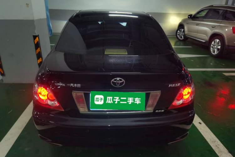Used Toyota Reiz 2008 2.5S Special Commemorative Edition Rear