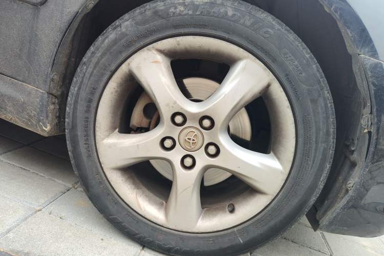 Used Toyota Reiz 2008 2.5S Special Commemorative Edition Right Front Wheel Hub