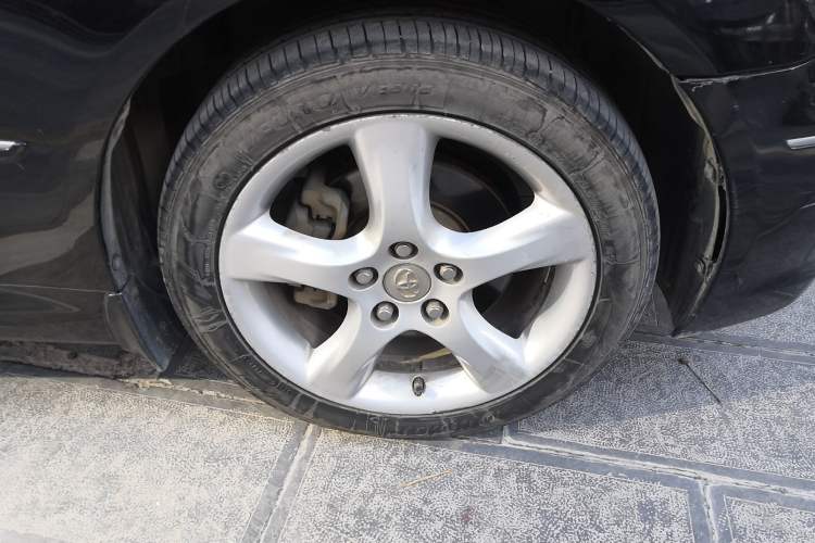 Used Toyota Reiz 2008 2.5S Special Commemorative Edition Right Front Wheel Hub