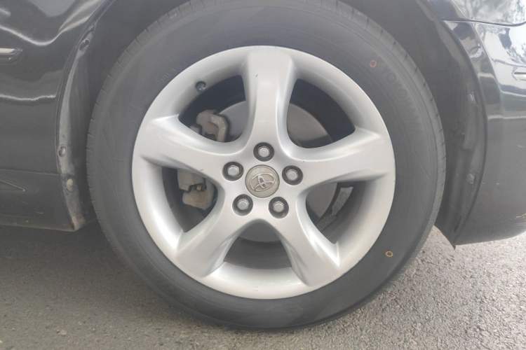 Used Toyota Reiz 2008 2.5S Special Commemorative Edition Right Front Wheel Hub