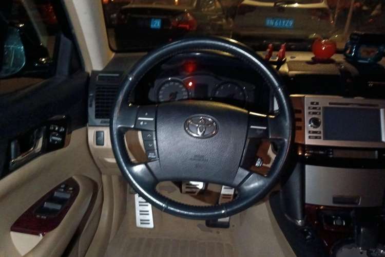 Used Toyota Reiz 2008 2.5S Special Commemorative Edition Steering Wheel