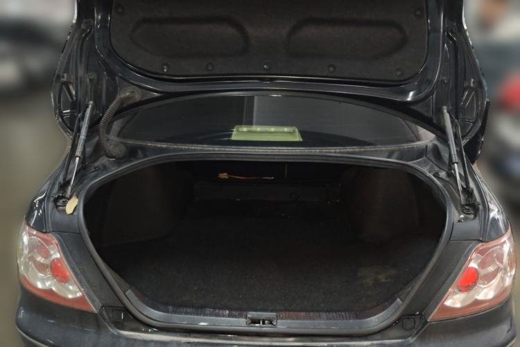 Used Toyota Reiz 2008 2.5S Special Commemorative Edition Trunk