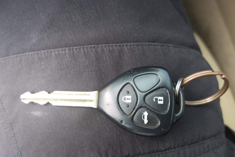 Used Toyota Reiz 2008 2.5S Special Commemorative Edition Vehicle Key
