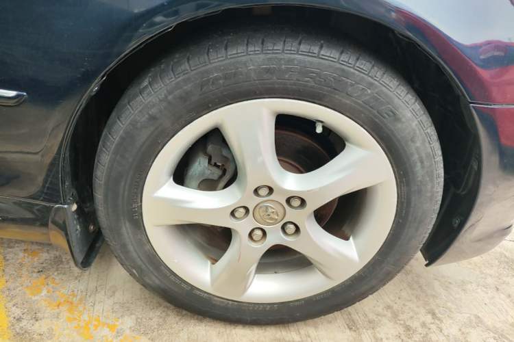 Used Toyota Reiz 2008 2.5S Special Commemorative Edition Right Front Wheel Hub