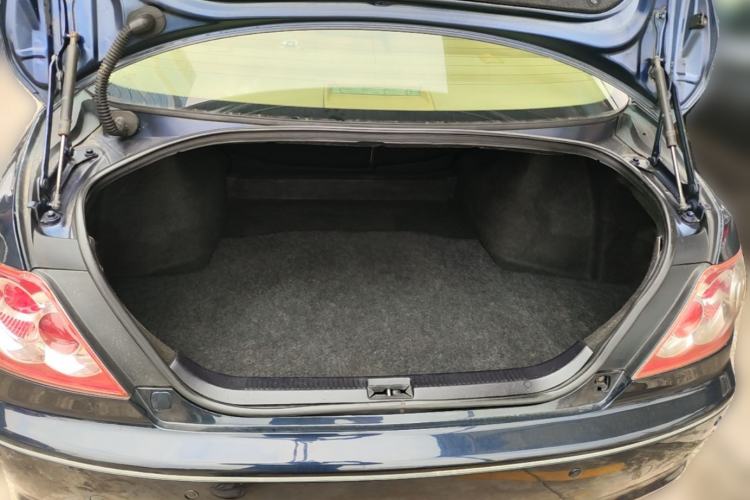 Used Toyota Reiz 2008 2.5S Special Commemorative Edition Trunk