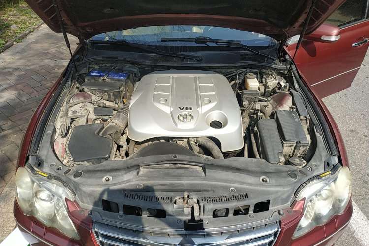 Used Toyota Reiz 2008 2.5S Special Commemorative Edition Engine Bay