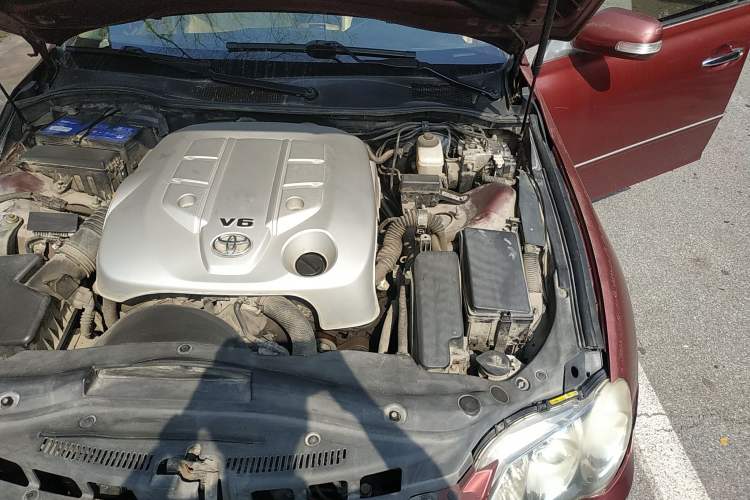 Used Toyota Reiz 2008 2.5S Special Commemorative Edition Engine Bay Left