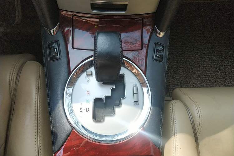 Used Toyota Reiz 2008 2.5S Special Commemorative Edition Gear Lever