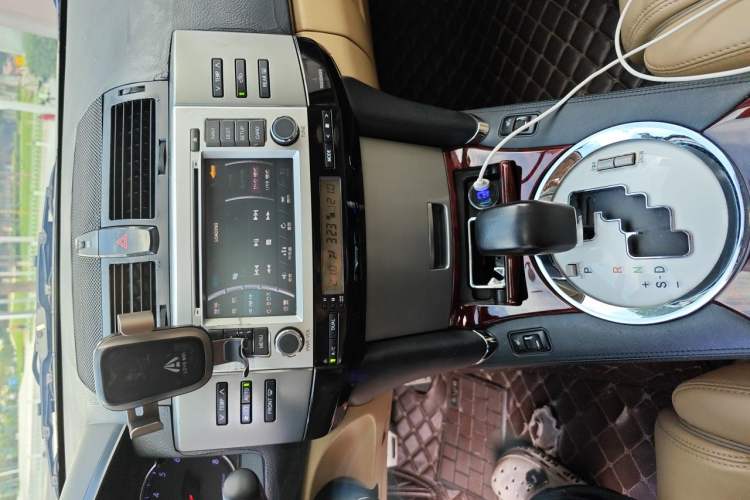 Used Toyota Reiz 2008 2.5S Special Commemorative Edition Audio And AC Panel