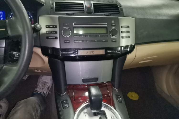 Used Toyota Reiz 2008 2.5S Special Commemorative Edition Audio And AC Panel