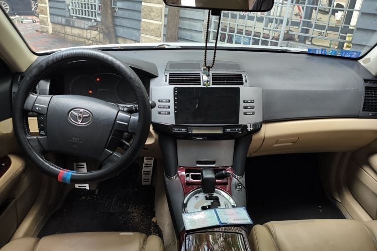 Used Toyota Reiz 2008 2.5S Special Navigation Edition Center Console