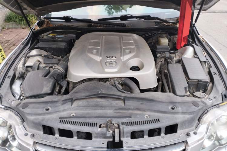 Used Toyota Reiz 2008 2.5S Special Commemorative Edition Engine Bay