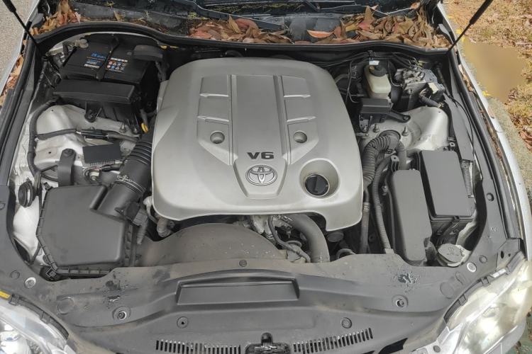 Used Toyota Reiz 2008 2.5S Special Commemorative Edition Engine Bay