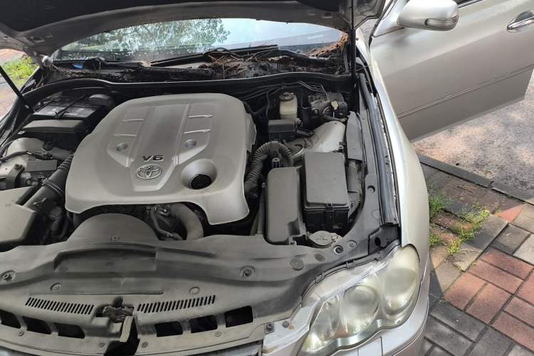Used Toyota Reiz 2008 2.5S Special Navigation Edition Engine Bay Left