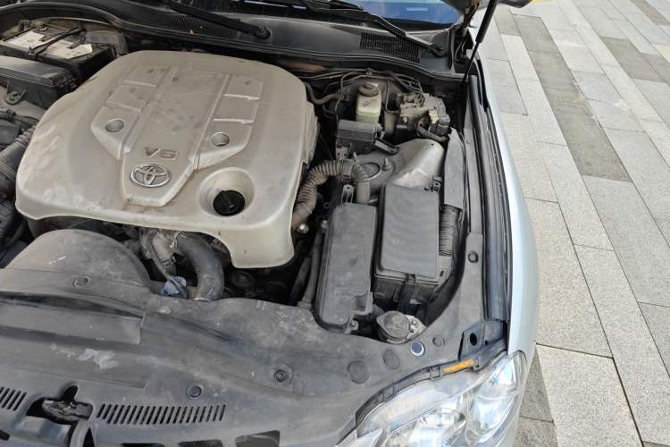 Used Toyota Reiz 2008 2.5S Special Commemorative Edition Engine Bay Left