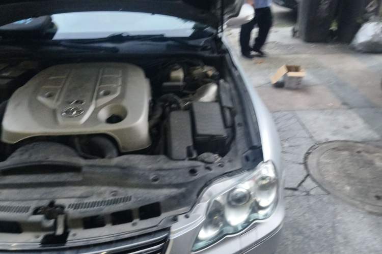 Used Toyota Reiz 2008 2.5S Special Commemorative Edition Engine Bay Left
