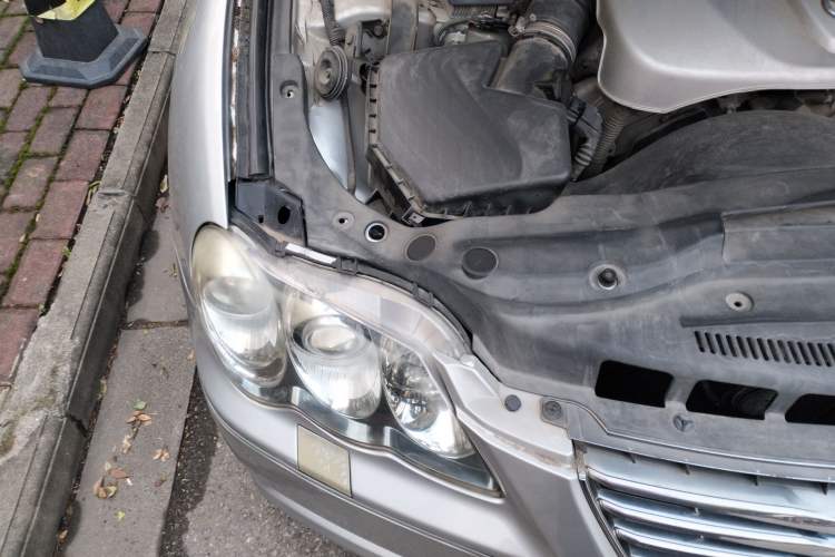 Used Toyota Reiz 2008 2.5S Special Commemorative Edition Engine Bay Right