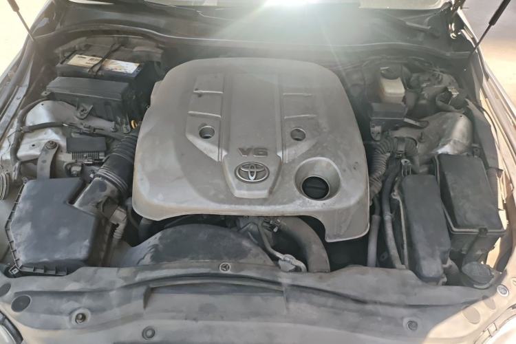 Used Toyota Reiz 2008 2.5S Special Commemorative Edition Engine Bay