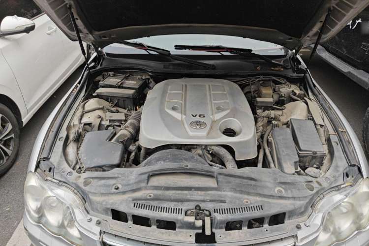 Used Toyota Reiz 2008 2.5S Special Commemorative Edition Engine Bay