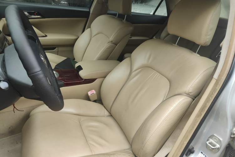 Used Toyota Reiz 2008 2.5S Special Commemorative Edition Left Front Seat